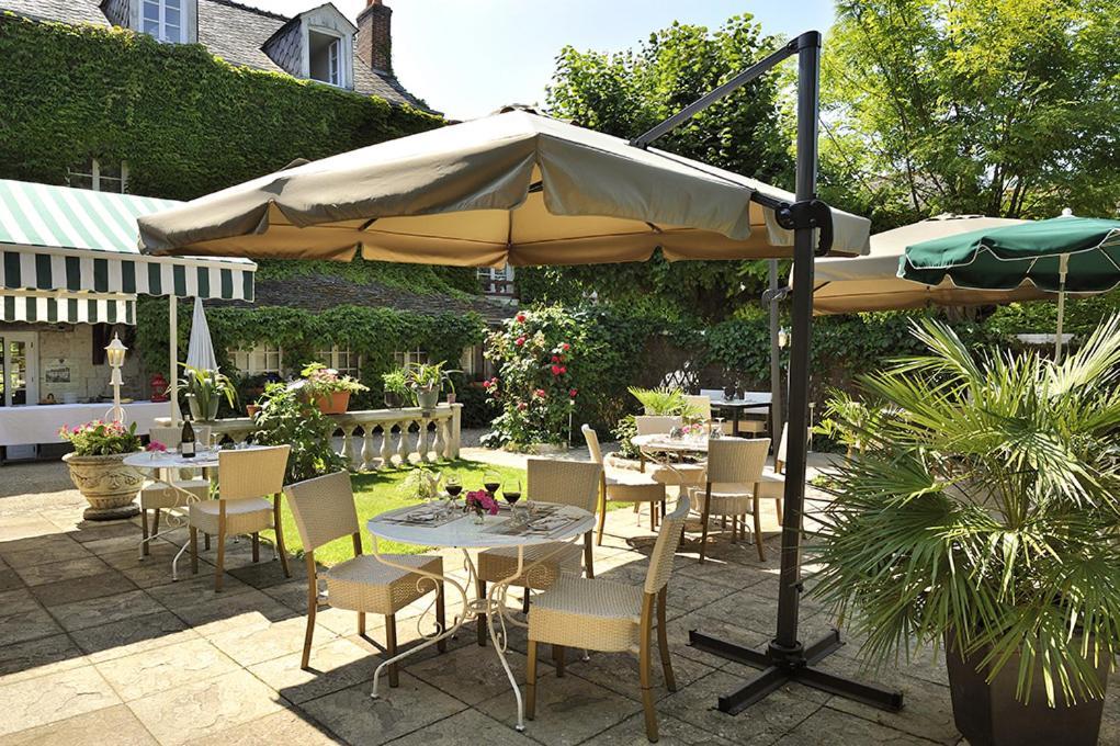 Logis Hotel Auberge De L'Ecole 퐁르보이 외부 사진
